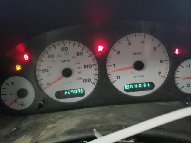 Photo 9 from auction – 2002 CHRYSLER TOWN & COU with VIN 2C8GP74LX2R622698