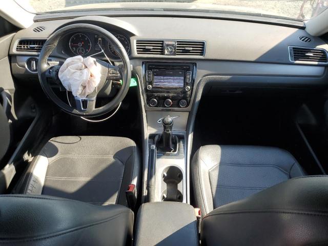 Photo 8 from auction – 2015 VOLKSWAGEN PASSAT SE with VIN 1VWBV7A33FC037852