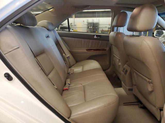Photo 10 from auction – 2004 TOYOTA CAMRY LE with VIN 4T1BE30K64U301184