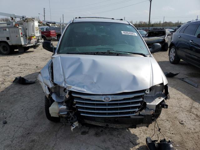 Photo 5 from auction – 2005 CHRYSLER TOWN & COU with VIN 2C8GP64L45R137004