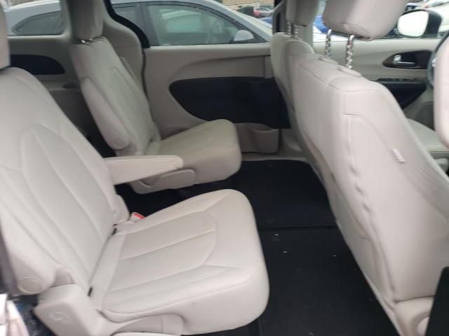 Photo 11 from auction – 2017 CHRYSLER PACIFICA L with VIN 2C4RC1CGXHR638416