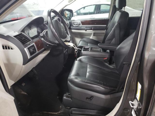 Photo 7 from auction – 2010 CHRYSLER TOWN & COU with VIN 2A4RR8DX8AR454565