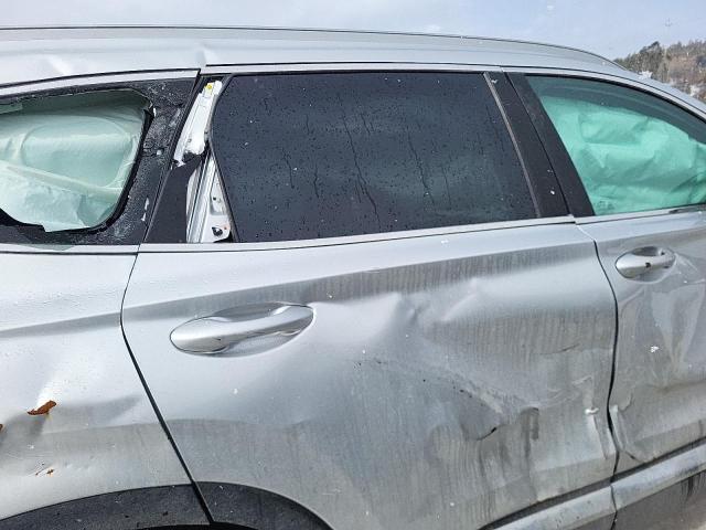 Photo 11 from auction – 2019 HYUNDAI SANTA FE S with VIN 5NMS3CAD8KH017909