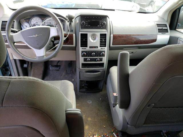 Photo 8 from auction – 2010 CHRYSLER TOWN & COU with VIN 2A4RR5D12AR293219