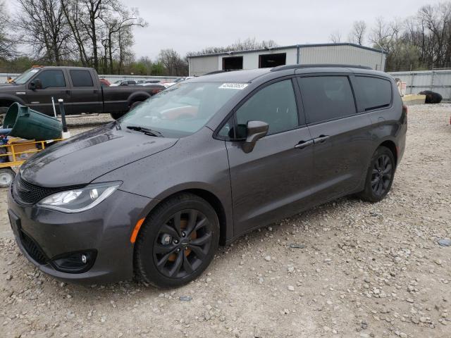 CHRYSLER PACIFICA T 2018 with VIN 2C4RC1EG3JR350854 - Photo from auction