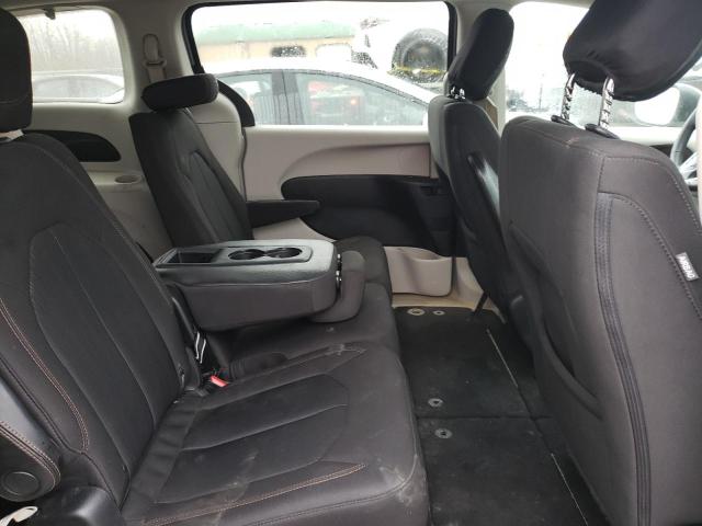 Photo 10 from auction – 2018 CHRYSLER PACIFICA T with VIN 2C4RC1DG0JR291523