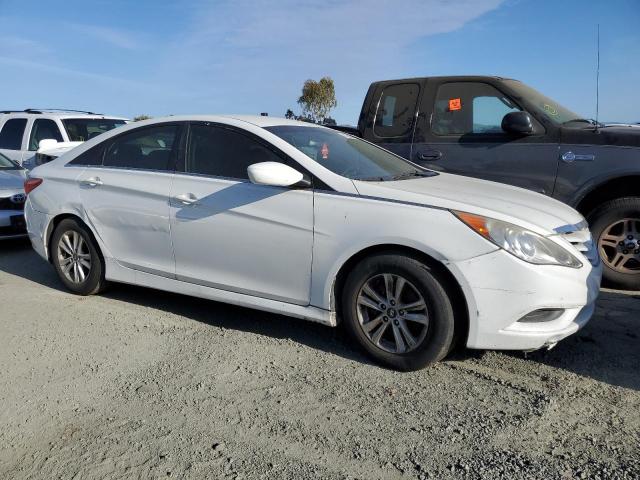Photo 4 from auction – 2014 HYUNDAI SONATA GLS with VIN 5NPEB4AC5EH898976