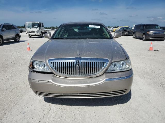 Photo 5 from auction – 2003 LINCOLN TOWN CAR E with VIN 1LNHM81W93Y601823