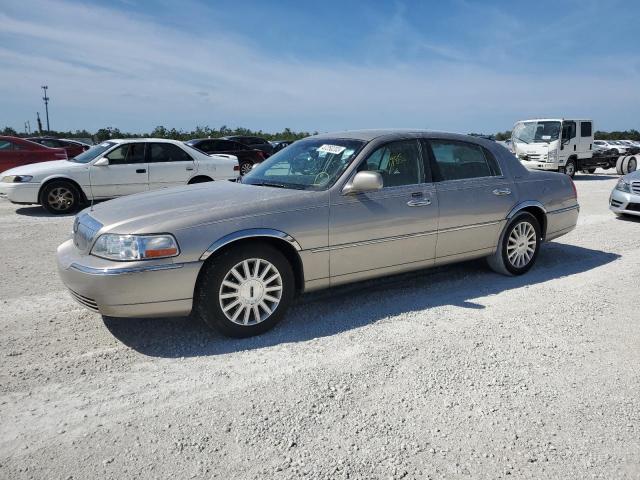 Photo 1 from auction – 2003 LINCOLN TOWN CAR E with VIN 1LNHM81W93Y601823