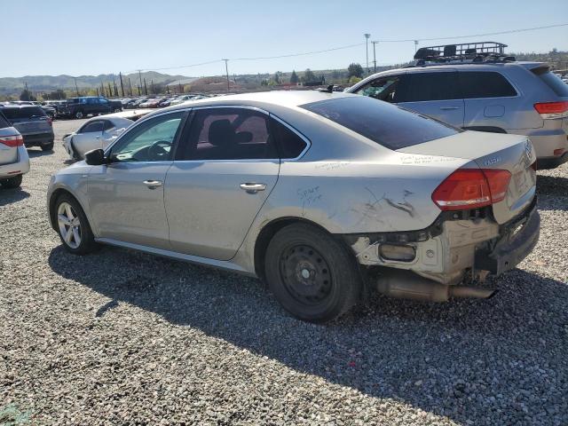 Photo 2 from auction – 2014 VOLKSWAGEN PASSAT S with VIN 1VWAT7A3XEC043194