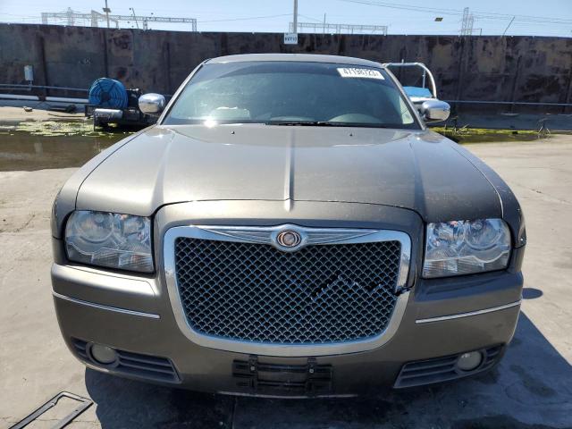 Photo 5 from auction – 2010 CHRYSLER 300 TOURIN with VIN 2C3CA5CV5AH254061