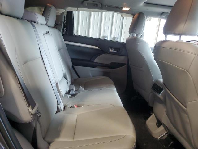 Photo 11 from auction – 2015 TOYOTA HIGHLANDER with VIN 5TDKKRFH6FS093343