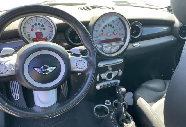 Photo 9 from auction – 2010 MINI COOPER S with VIN WMWMF7C59ATZ68918