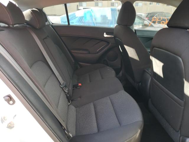 Photo 10 from auction – 2017 KIA FORTE LX with VIN KNAFK5A84H5717664
