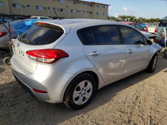 Photo 3 from auction – 2017 KIA FORTE LX with VIN KNAFK5A84H5717664