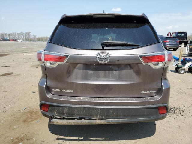 Photo 6 from auction – 2015 TOYOTA HIGHLANDER with VIN 5TDJKRFH6FS156968