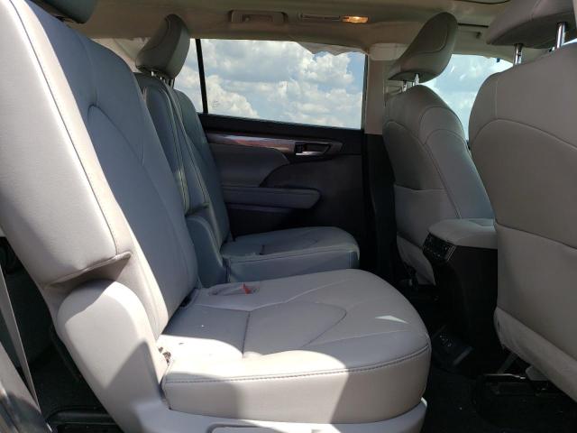 Photo 11 from auction – 2022 TOYOTA HIGHLANDER with VIN 5TDFZRAH2NS090703