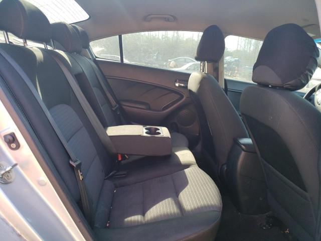 Photo 10 from auction – 2016 KIA FORTE LX with VIN KNAFX4A60G5534853