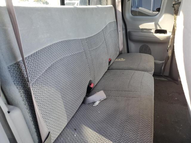 Photo 10 from auction – 2000 FORD F-150 with VIN 1FTRX17L3YNA32996