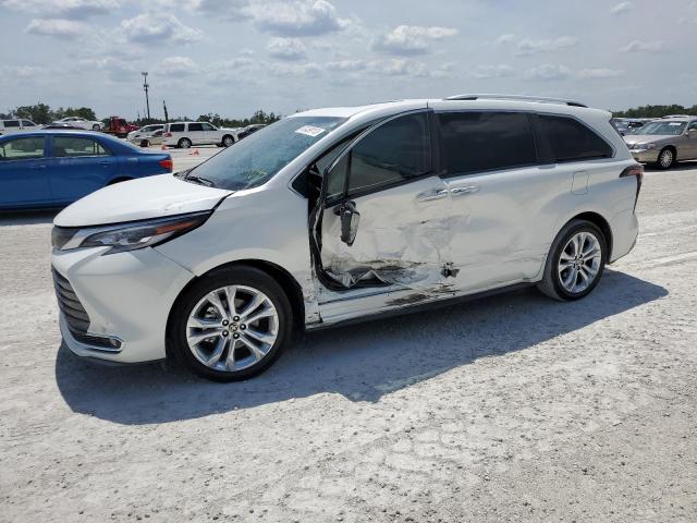 TOYOTA SIENNA LIM 2021 with VIN 5TDERKEC2MS060102 - Photo from auction