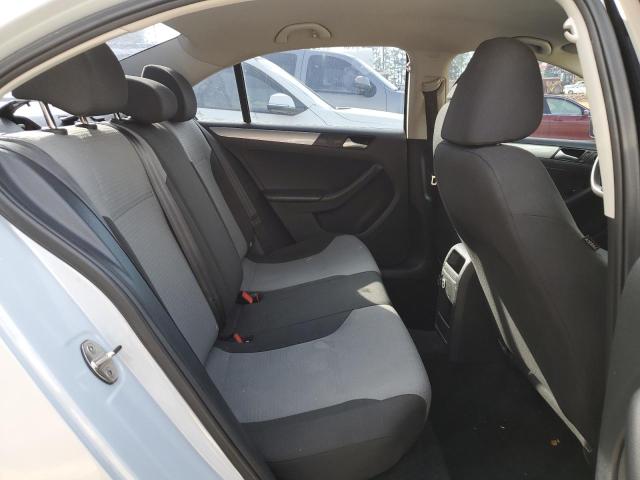 Photo 10 from auction – 2017 VOLKSWAGEN JETTA S with VIN 3VW2B7AJ7HM328993