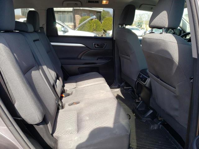 Photo 11 from auction – 2018 TOYOTA HIGHLANDER with VIN 5TDBZRFH6JS890924