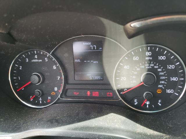 Photo 8 from auction – 2017 KIA FORTE LX with VIN 3KPFK4A75HE061919