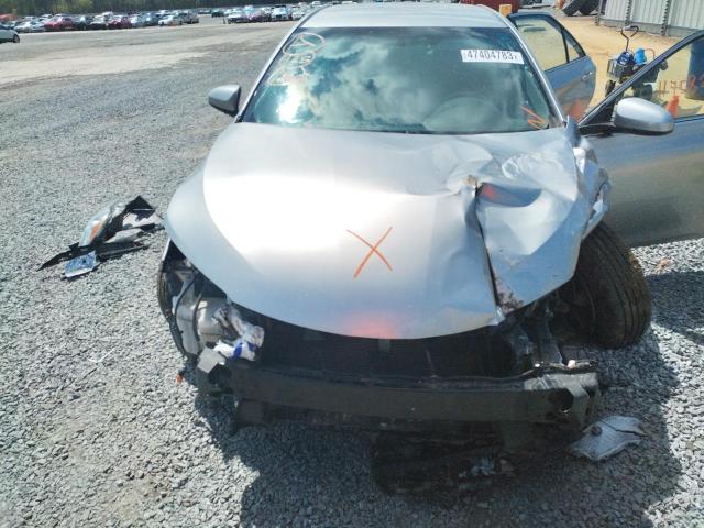 Photo 11 from auction – 2017 TOYOTA CAMRY LE with VIN 4T1BF1FK0HU452648