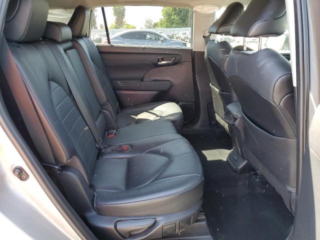 Photo 11 from auction – 2021 TOYOTA HIGHLANDER with VIN 5TDHZRAH8MS069068