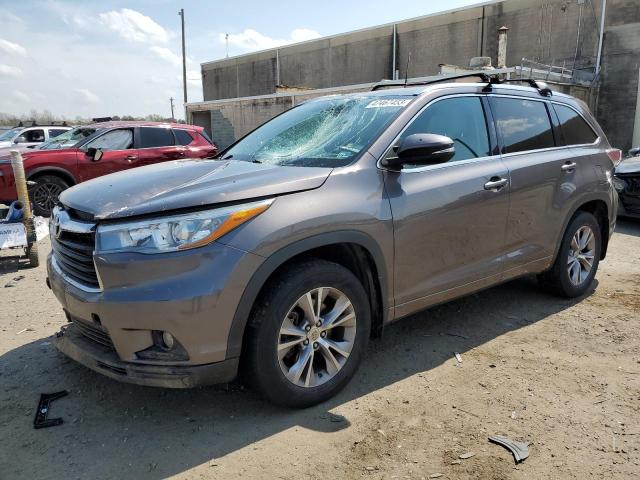 TOYOTA HIGHLANDER 2015 with VIN 5TDJKRFH6FS156968 - Photo from auction
