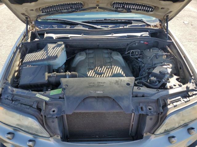 Photo 11 from auction – 2006 BMW X5 4.4I with VIN 5UXFB53516LV24871