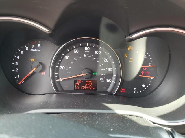 Photo 9 from auction – 2015 KIA SORENTO LX with VIN 5XYKTCA68FG641467