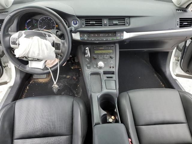 Photo 8 from auction – 2011 LEXUS CT 200 with VIN JTHKD5BH7B2030082