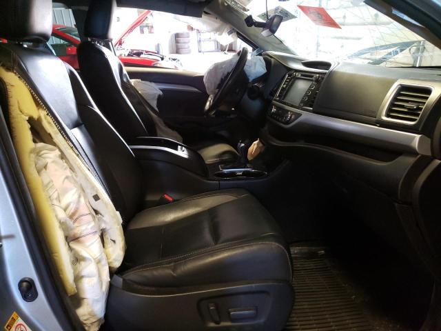 Photo 7 from auction – 2017 TOYOTA HIGHLANDER with VIN 5TDJZRFH5HS463501