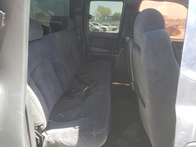 Photo 10 from auction – 2001 CHEVROLET SILVERADO with VIN 2GCEC19T511200216