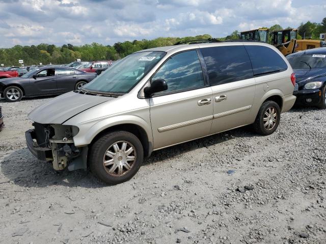 CHRYSLER TOWN & COU 2005 with VIN 2C4GP54L25R204145 - Photo from auction