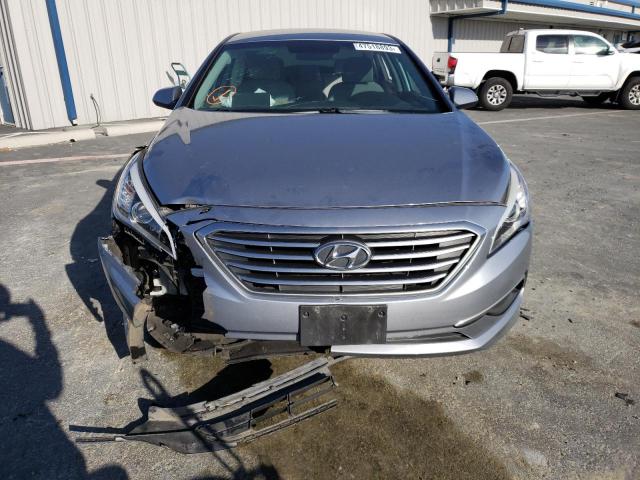 Photo 5 from auction – 2017 HYUNDAI SONATA SE with VIN 5NPE24AF6HH523631