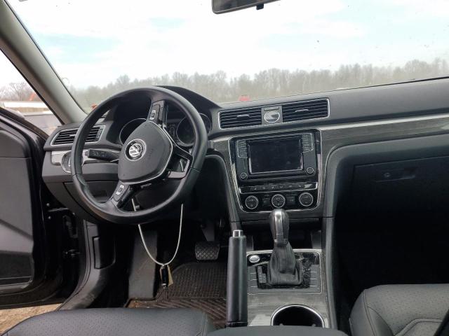Photo 8 from auction – 2017 VOLKSWAGEN PASSAT SE with VIN 1VWBT7A33HC044308