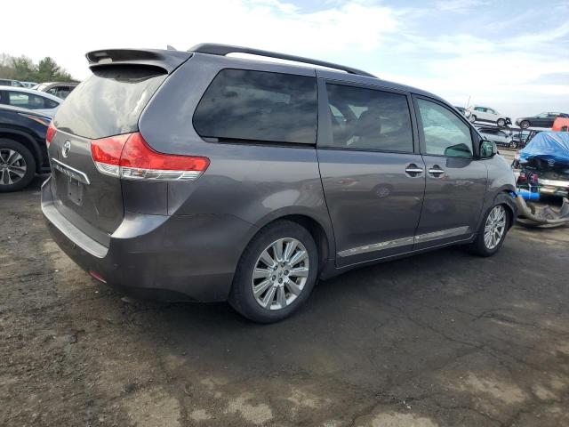 Photo 3 from auction – 2011 TOYOTA SIENNA XLE with VIN 5TDYK3DC3BS026577