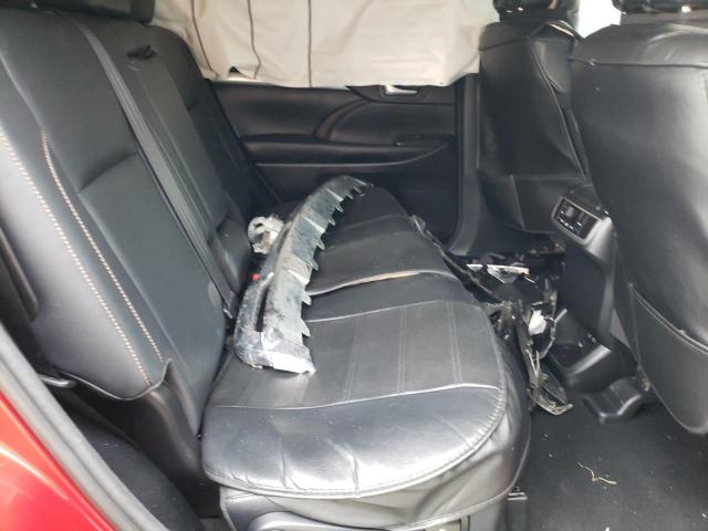 Photo 11 from auction – 2018 TOYOTA HIGHLANDER with VIN 5TDJZRFH5JS871728