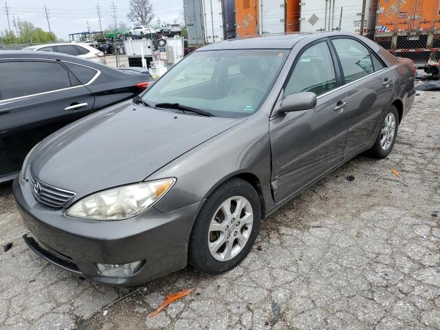 TOYOTA CAMRY LE 2005 with VIN 4T1BF32K25U619458 - Photo from auction