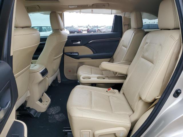 Photo 11 from auction – 2016 TOYOTA HIGHLANDER with VIN 5TDYKRFH9GS148945