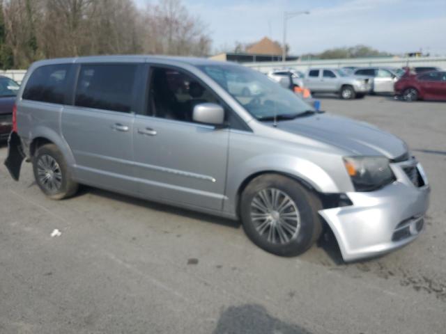 Photo 4 from auction – 2014 CHRYSLER TOWN & COU with VIN 2C4RC1HG6ER278016