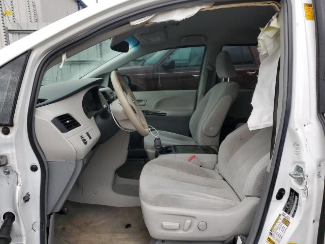 Photo 7 from auction – 2013 TOYOTA SIENNA LE with VIN 5TDKK3DC2DS336938