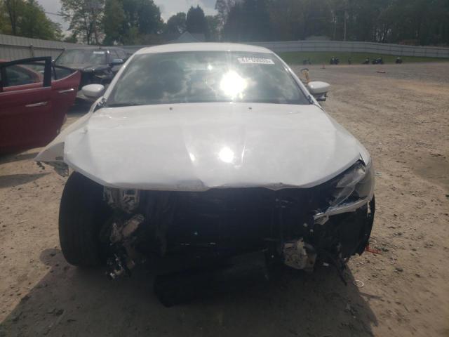 Photo 5 from auction – 2016 CHRYSLER 200 LIMITE with VIN 1C3CCCABXGN104258