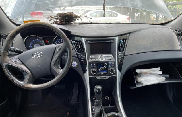 Photo 9 from auction – 2011 HYUNDAI SONATA SE with VIN 5NPEC4ACXBH232866