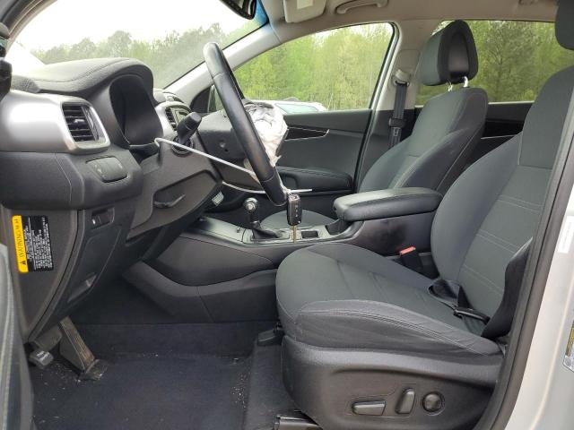 Photo 7 from auction – 2016 KIA SORENTO LX with VIN 5XYPG4A34GG168089