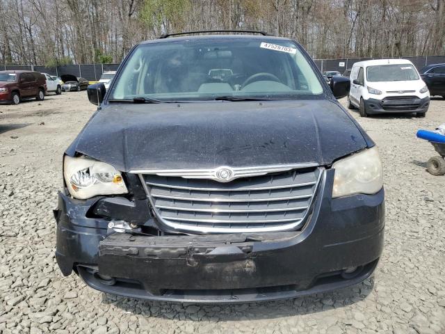 Photo 5 from auction – 2010 CHRYSLER TOWN & COU with VIN 2A4RR5D18AR200946