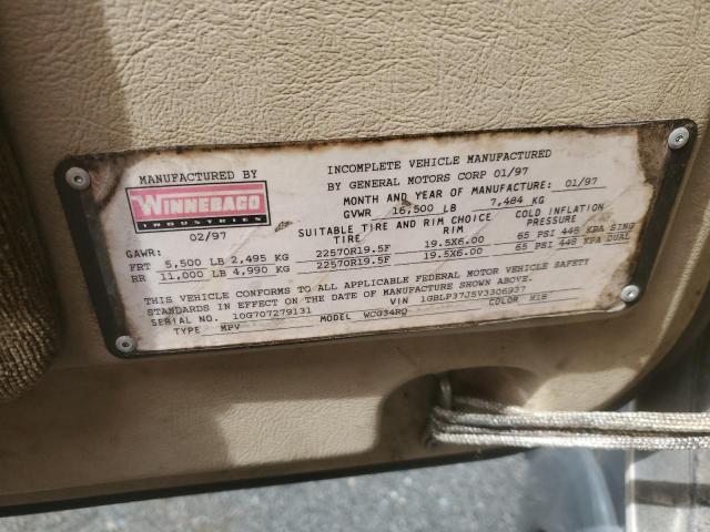 Photo 10 from auction – 1997 WINNEBAGO ADVENTURER with VIN 1GBLP37J5V3306937