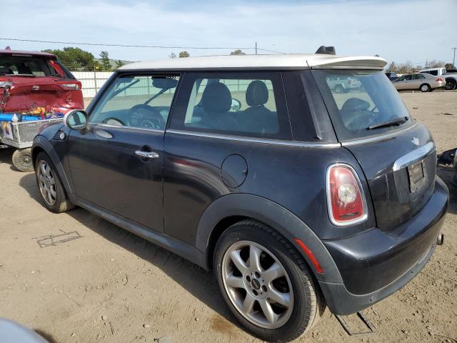 Photo 2 from auction – 2008 MINI COOPER with VIN WMWMF33558TT66231